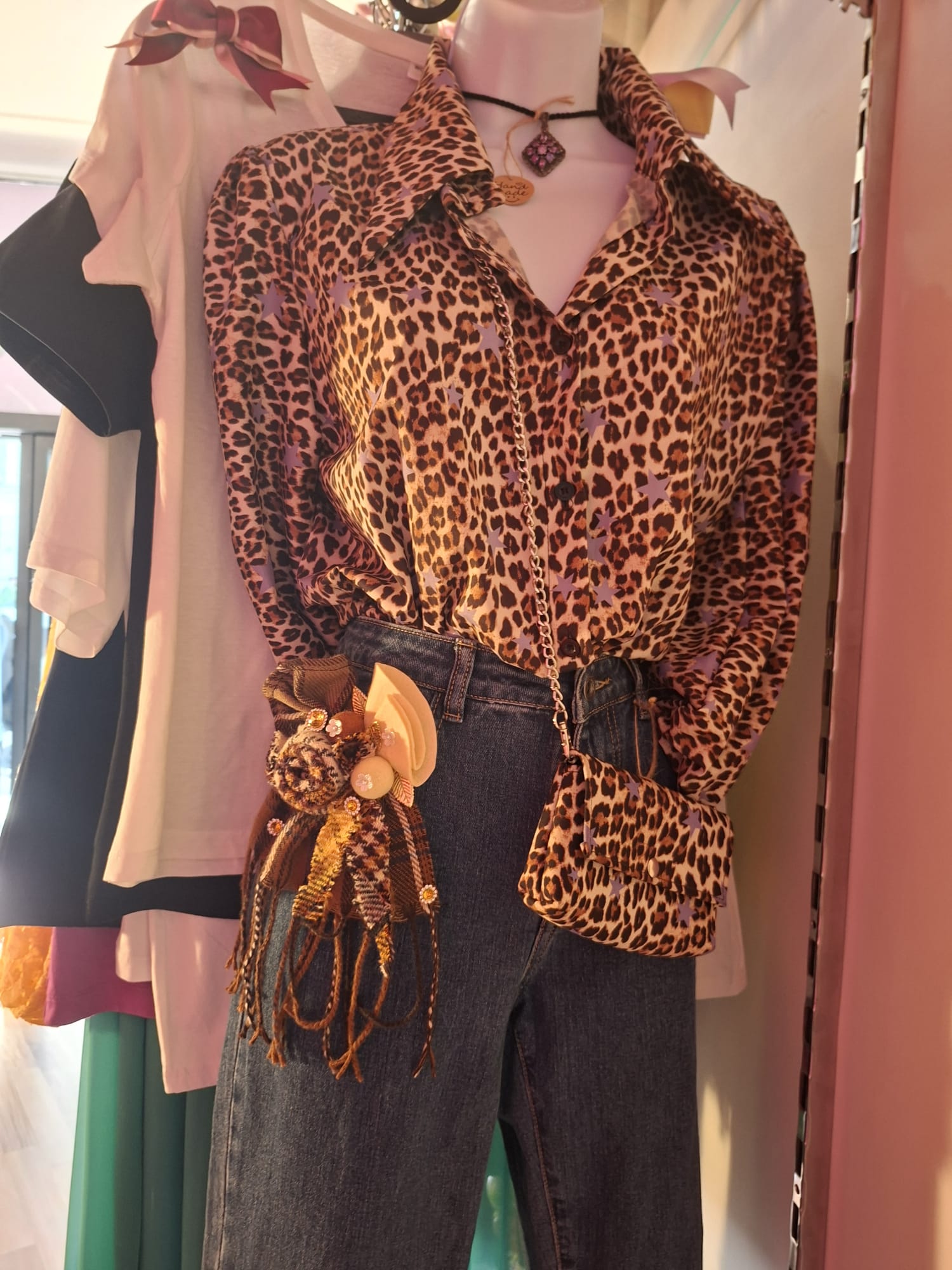 Camicia maculata con borsetta coordinata handmade - immagine 3