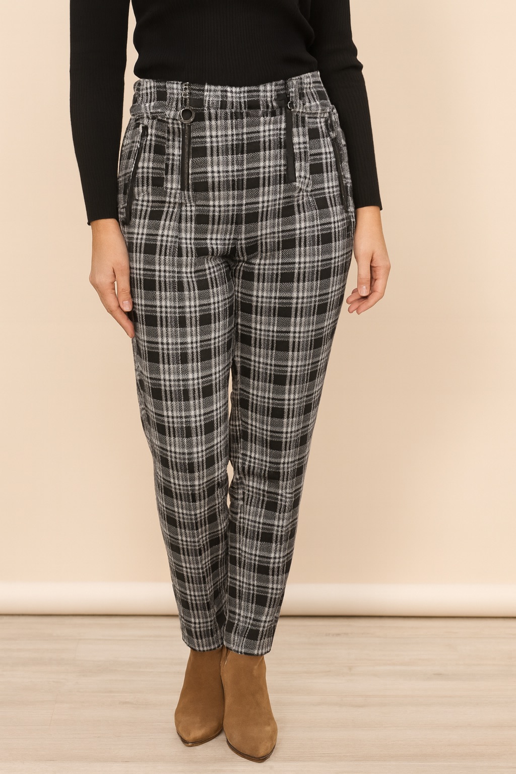 Pantalone scozzese grigio e nero