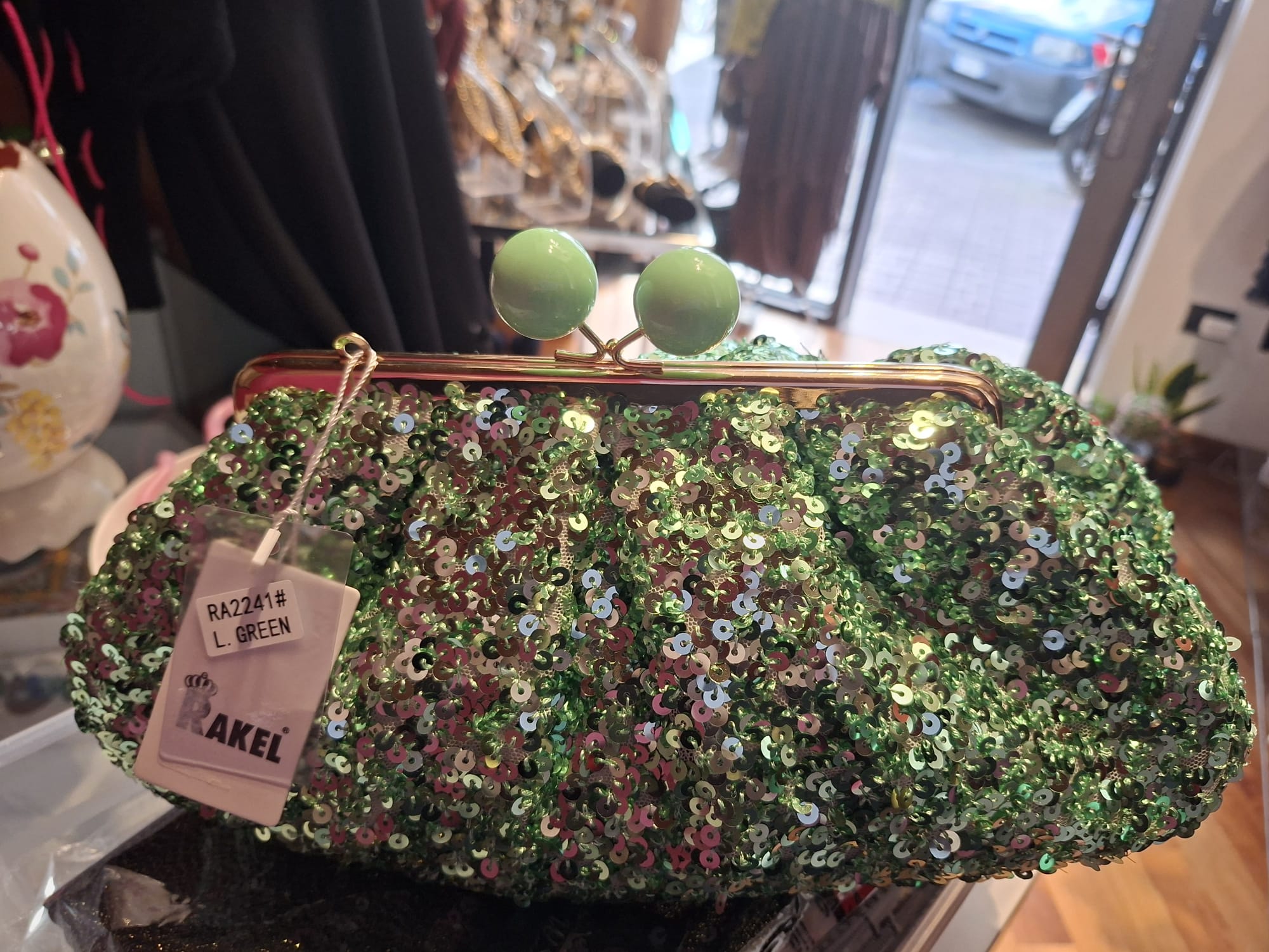 Borsa pasticcino verde con paillettes