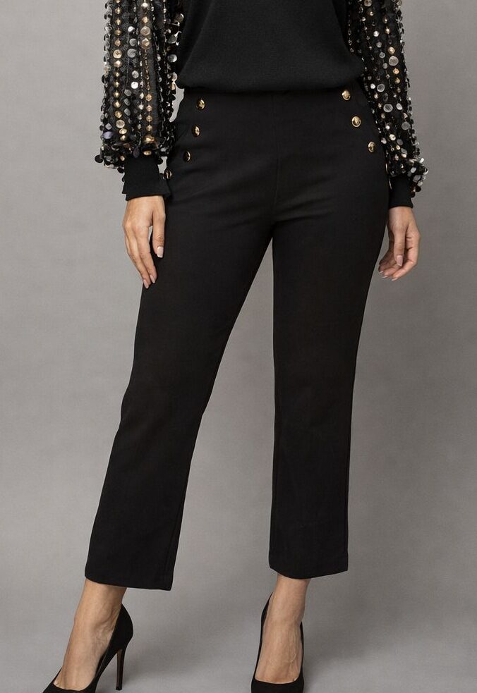 Pantalone con bottoni dorati