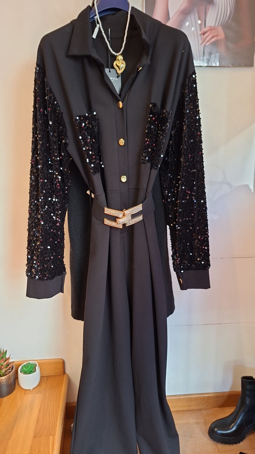 Tuta con Paillettes e Cintura Elasticizzata - immagine 3
